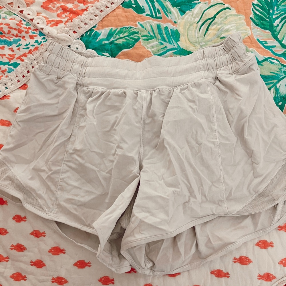 Lululemon Hotty Hot Shorts White